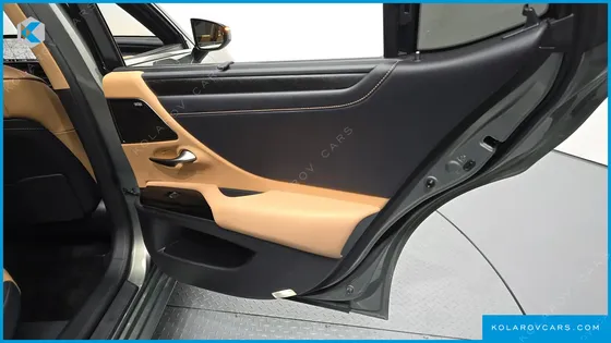 LEXUS ES EXECUTIVE