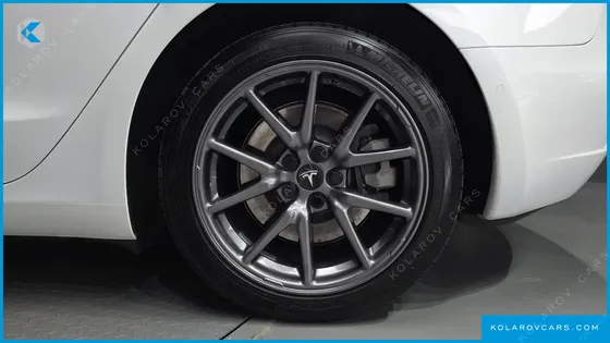 TESLA MODEL 3 LONG RANGE AWD