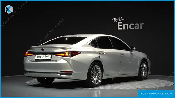 LEXUS ES LUXURY PLUS