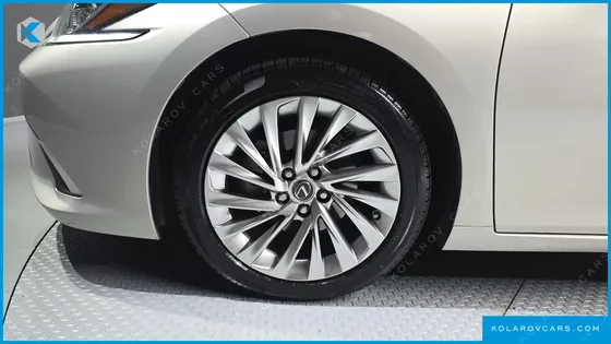 LEXUS ES LUXURY PLUS