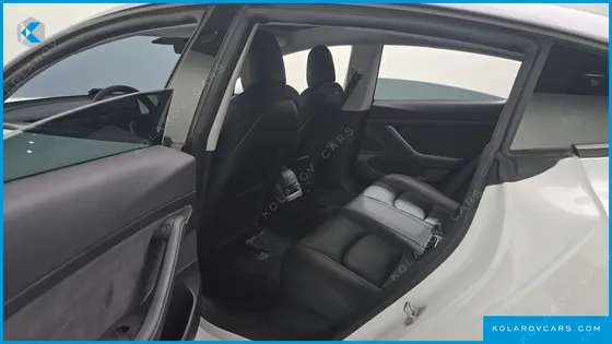 TESLA MODEL 3 STANDARD RANGE PLUE RWD