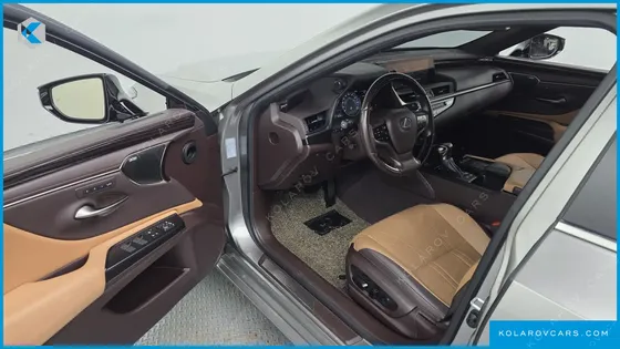 LEXUS ES EXECUTIVE