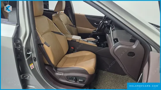 LEXUS ES EXECUTIVE