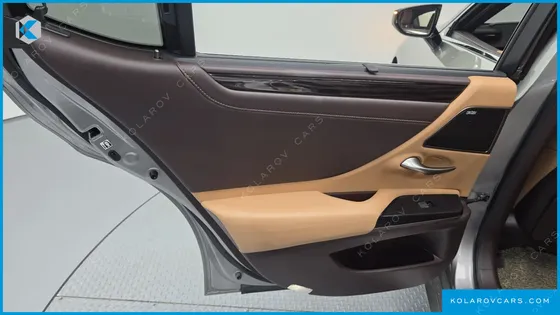 LEXUS ES EXECUTIVE