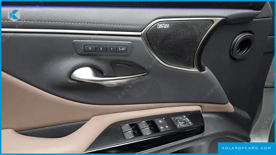 LEXUS ES EXECUTIVE