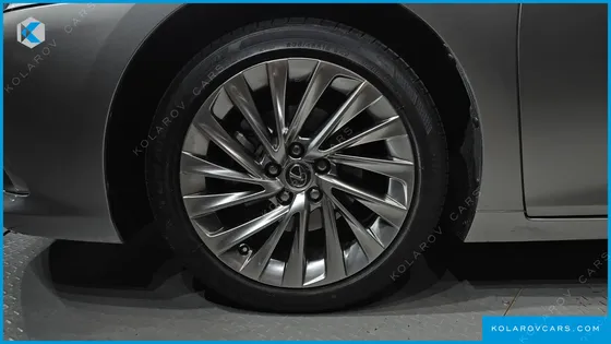 LEXUS ES EXECUTIVE