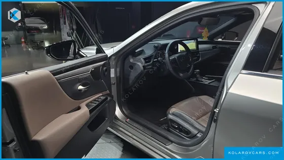 LEXUS ES EXECUTIVE