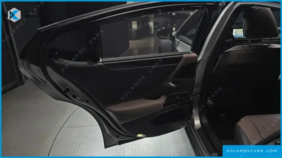 LEXUS ES EXECUTIVE