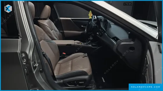 LEXUS ES EXECUTIVE