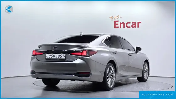 LEXUS ES LUXURY PLUS