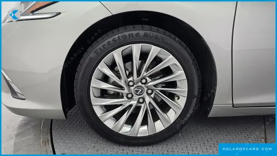 LEXUS ES LUXURY PLUS