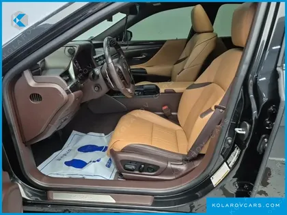 LEXUS ES LUXURY PLUS