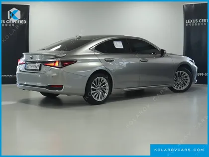 LEXUS ES LUXURY PLUS