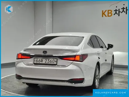 LEXUS ES EXECUTIVE