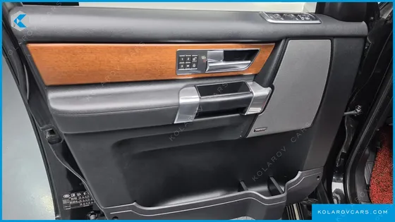 LAND ROVER DISCOVERY 3.0 SDV6 SE