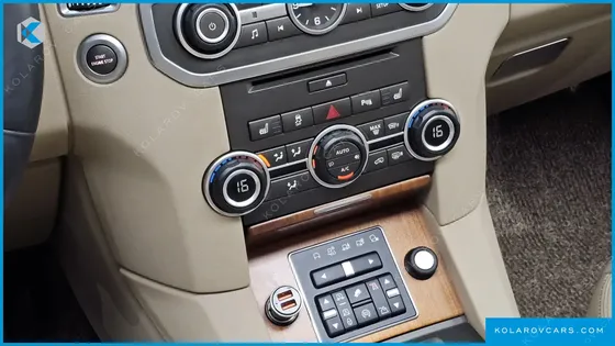 LAND ROVER DISCOVERY 3.0 SDV6 SE