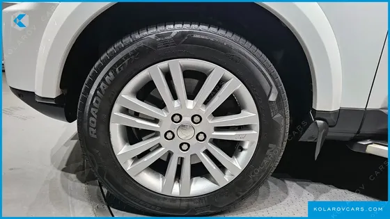 LAND ROVER DISCOVERY 3.0 SDV6 HSE