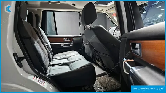 LAND ROVER DISCOVERY 3.0 SDV6 HSE