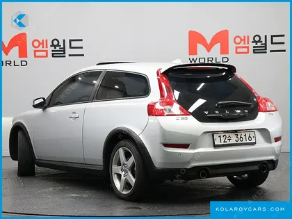 VOLVO C30 D4