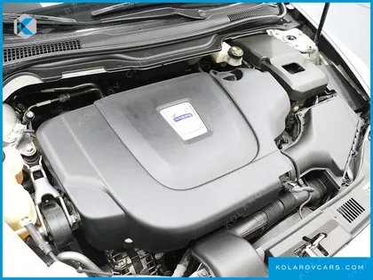 VOLVO C30 D4