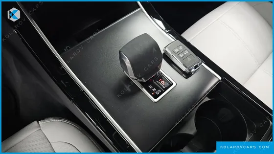 LAND ROVER RANGE ROVER VELAR 2.0 P250 DYNAMIC SE