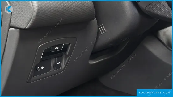 LAND ROVER RANGE ROVER VELAR 3.0 D300 R-DYNAMIC SE