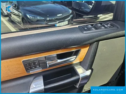LAND ROVER DISCOVERY 3.0 SDV6 SE