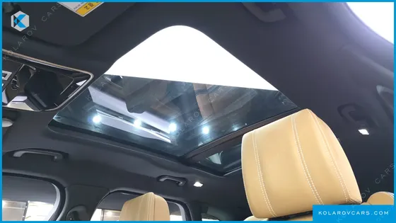 LAND ROVER RANGE ROVER VELAR 3.0 D300 R-DYNAMIC HSE