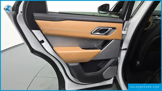 LAND ROVER RANGE ROVER VELAR 3.0 D300 R-DYNAMIC HSE