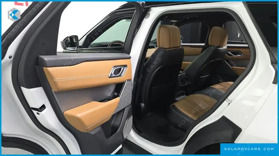 LAND ROVER RANGE ROVER VELAR 3.0 D300 R-DYNAMIC HSE