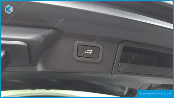 LAND ROVER RANGE ROVER VELAR 3.0 D300 R-DYNAMIC HSE