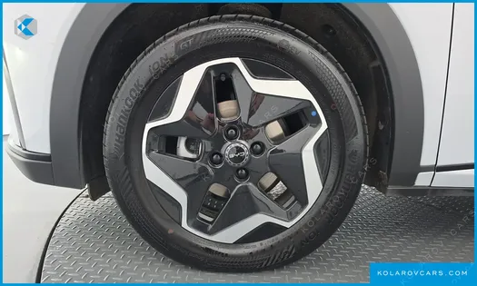 BYD DOLPHIN BASE