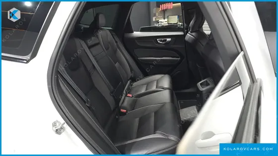 VOLVO XC60 T8 R-DESIGN