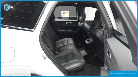 VOLVO XC60 T8 R-DESIGN