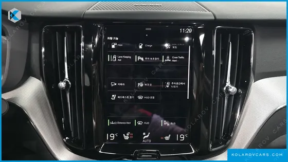 VOLVO XC60 T8 R-DESIGN
