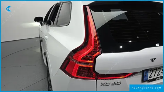 VOLVO XC60 T8 R-DESIGN