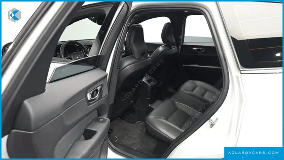 VOLVO XC60 T8 R-DESIGN