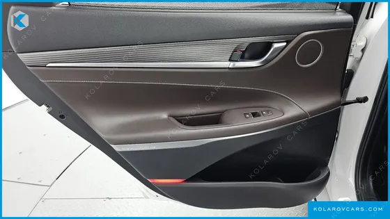HYUNDAI GRANDEUR 3.0 LPI EXCLUSIVE (RENTAL CAR)