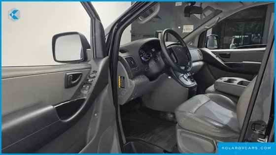 HYUNDAI STAREX WAGON 12-SEATER
