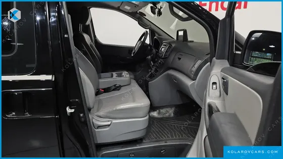 HYUNDAI STAREX WAGON 12-SEATER