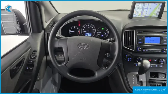 HYUNDAI STAREX WAGON 12-SEATER