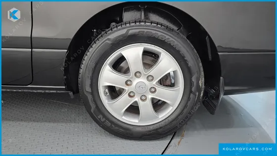 HYUNDAI STAREX WAGON 12-SEATER