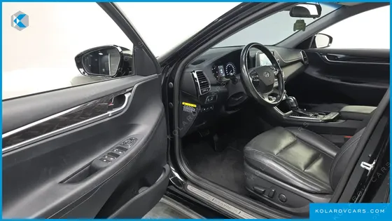 HYUNDAI GRANDEUR 2.2 DIESEL PREMIUM