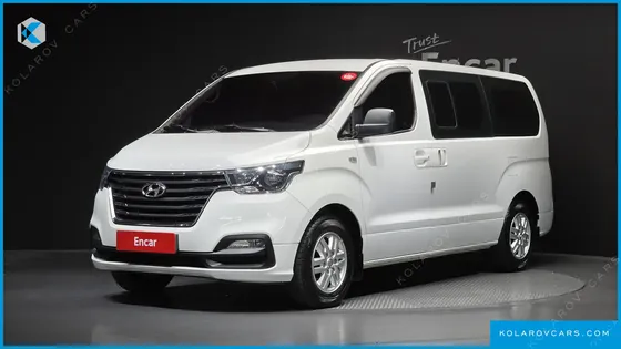 HYUNDAI STAREX VAN 5-SEATER