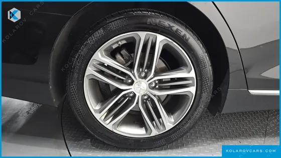 HYUNDAI GRANDEUR 2.4 PREMIUM