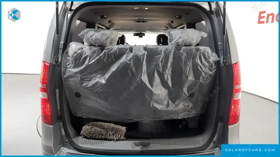 HYUNDAI STAREX WAGON 11-SEATER