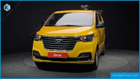 HYUNDAI STAREX VAN 5-SEATER