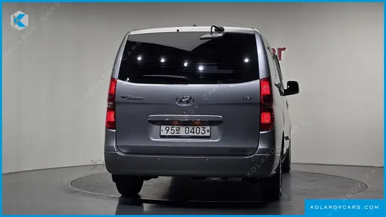 HYUNDAI STAREX VAN 3-SEATER