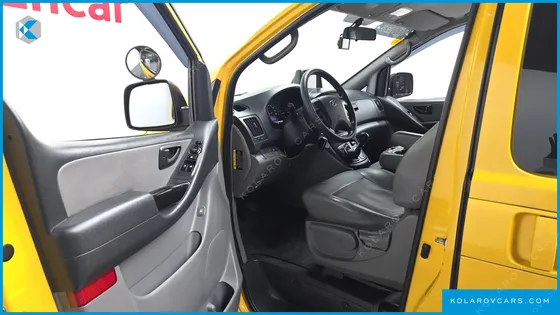 HYUNDAI STAREX WAGON 12-SEATER