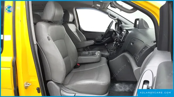 HYUNDAI STAREX WAGON 12-SEATER